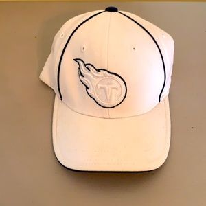 Tennessee Titans Fitted Cap